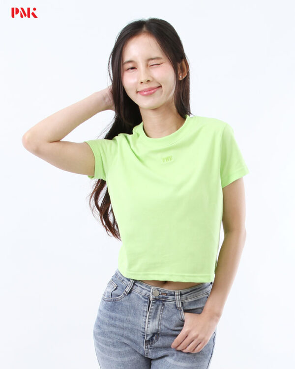เสื้อยืด Crop สีเขียว - Image 2