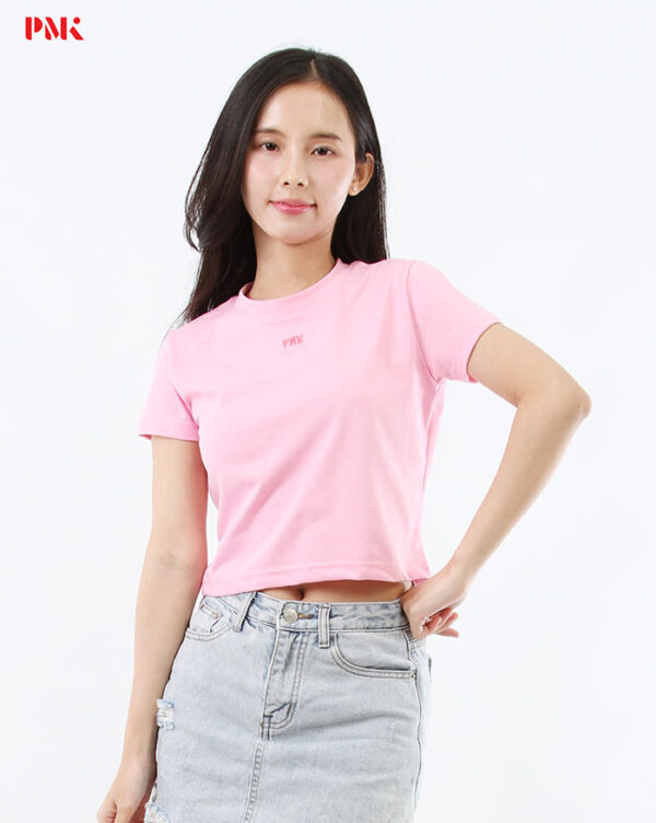เสื้อยืด Crop สีชมพู - Image 3