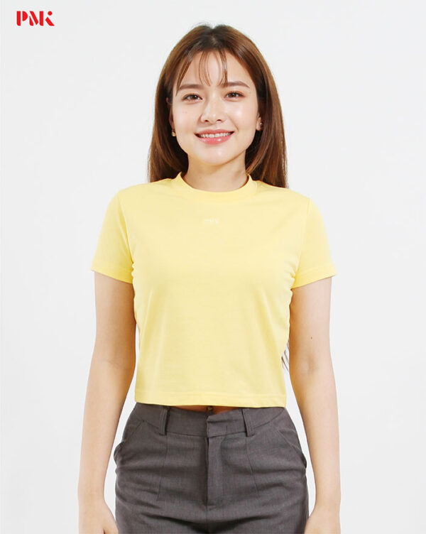 เสื้อยืด Crop สีเหลือง