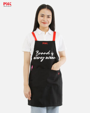 ผ้ากันเปื้อน Solon X Twotone สีดำสายแดง (สกรีนข้อความ)