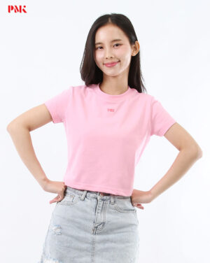 เสื้อยืด Crop สีชมพู
