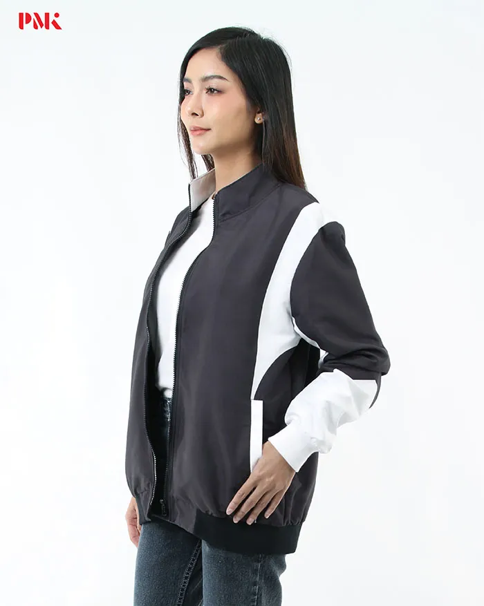 แจ็คเก็ตผ้าไมโครพีชตัดต่อพิมพ์ลาย สีดำ-ขาว - Image 7